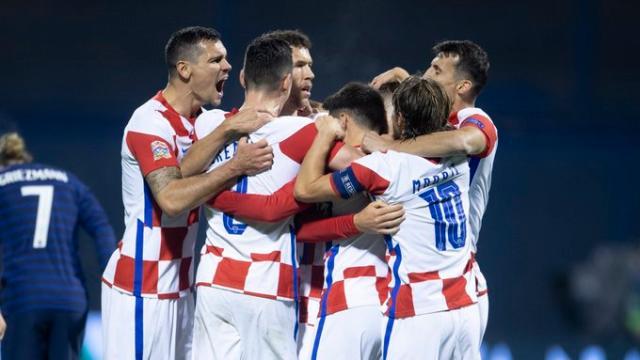E1lEgIvXEAAjSv8.jpg
